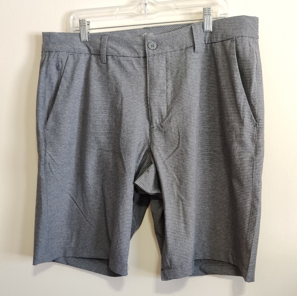 Hang Ten Hybrid Shorts NWOT, size 38 - Picture 2 of 10